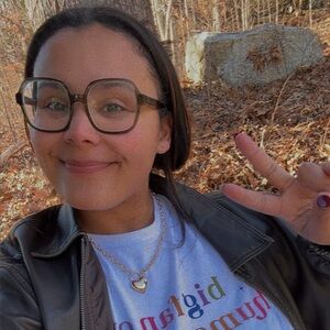 Meet your Posher, Olivia